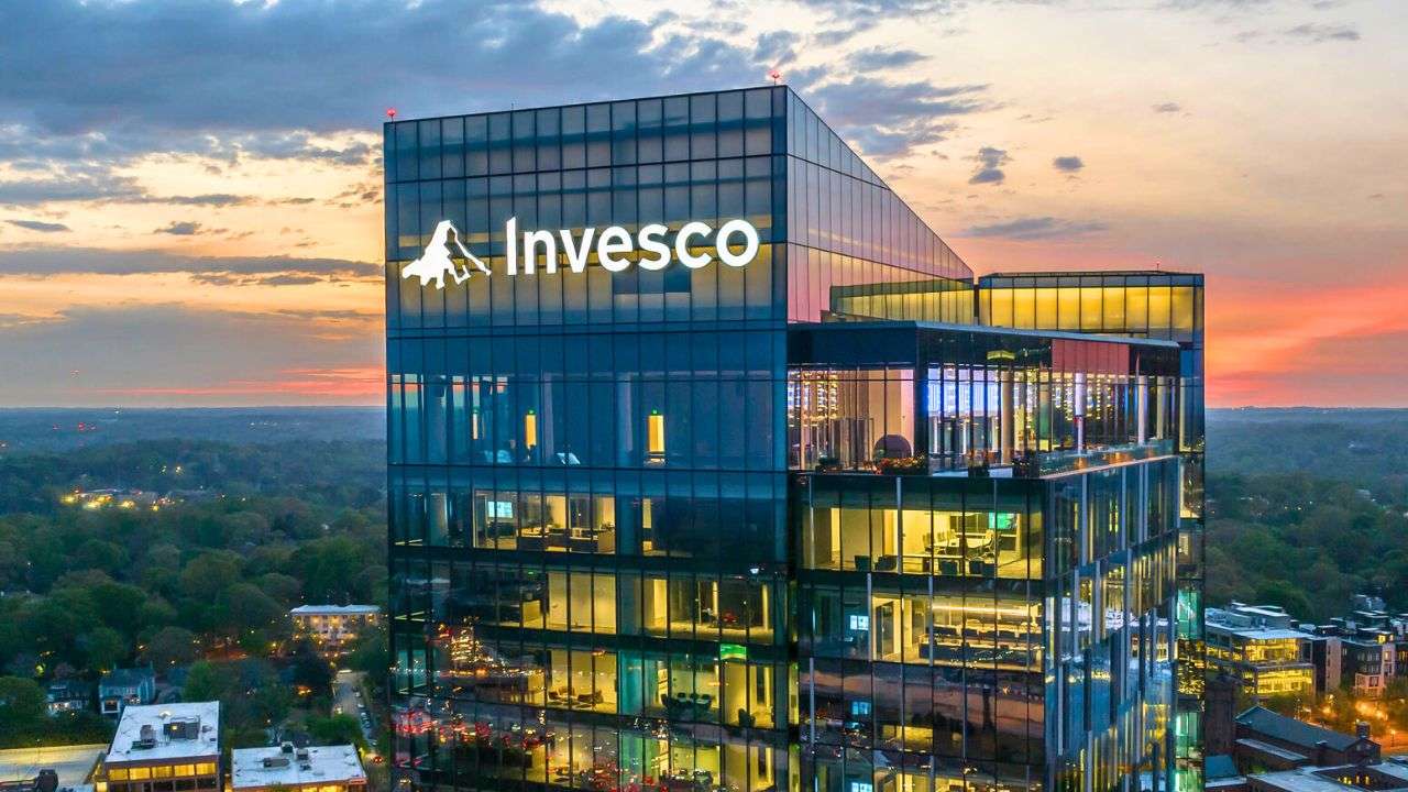 Invesco Is Hiring Business Trainee For Fresher