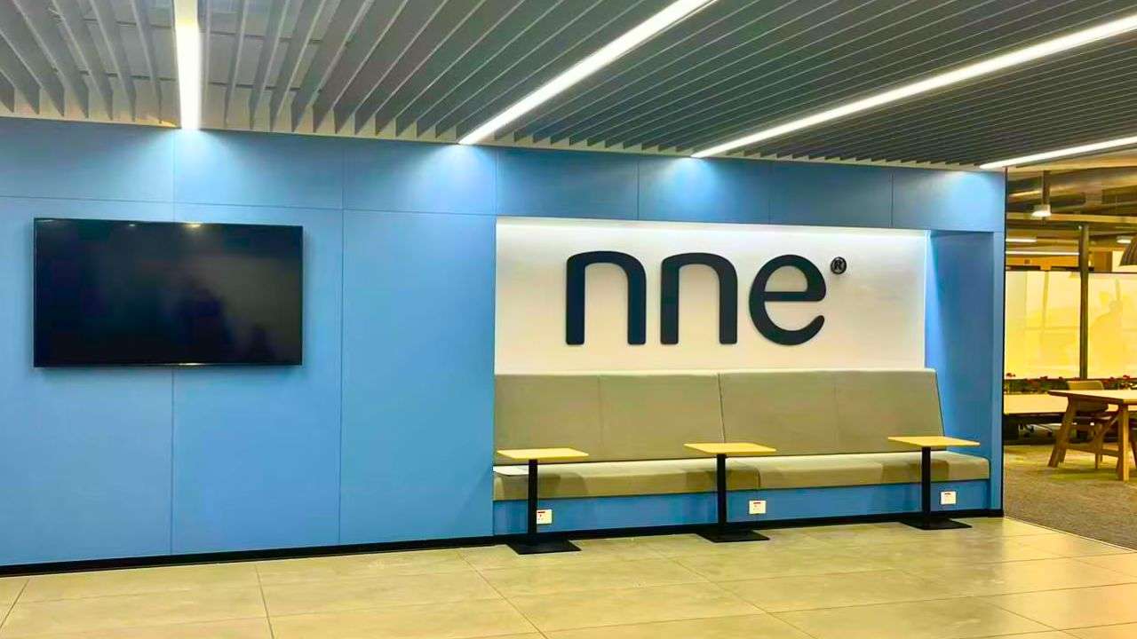 NNE
